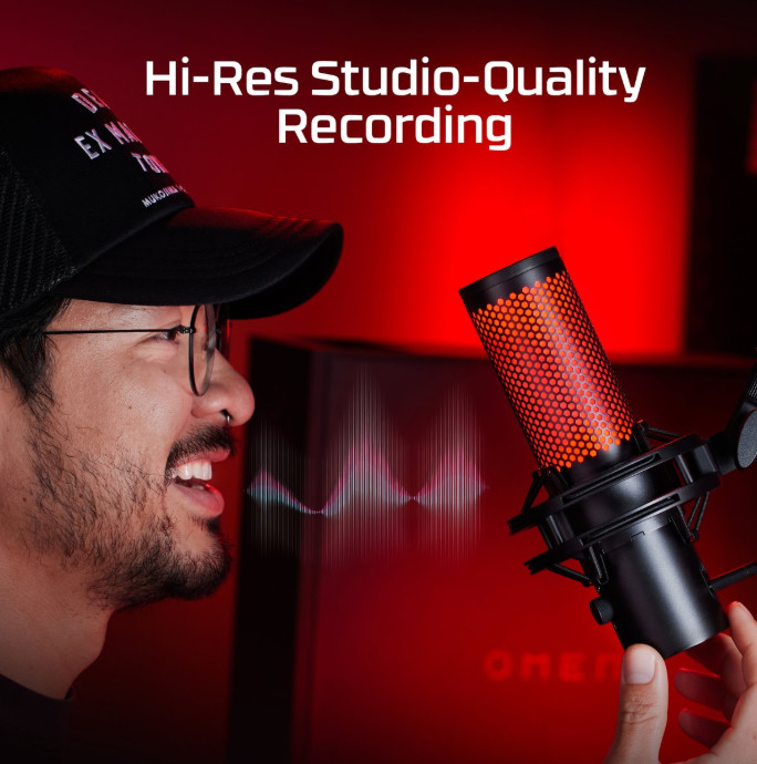 HyperX QuadCast 2 for streaming