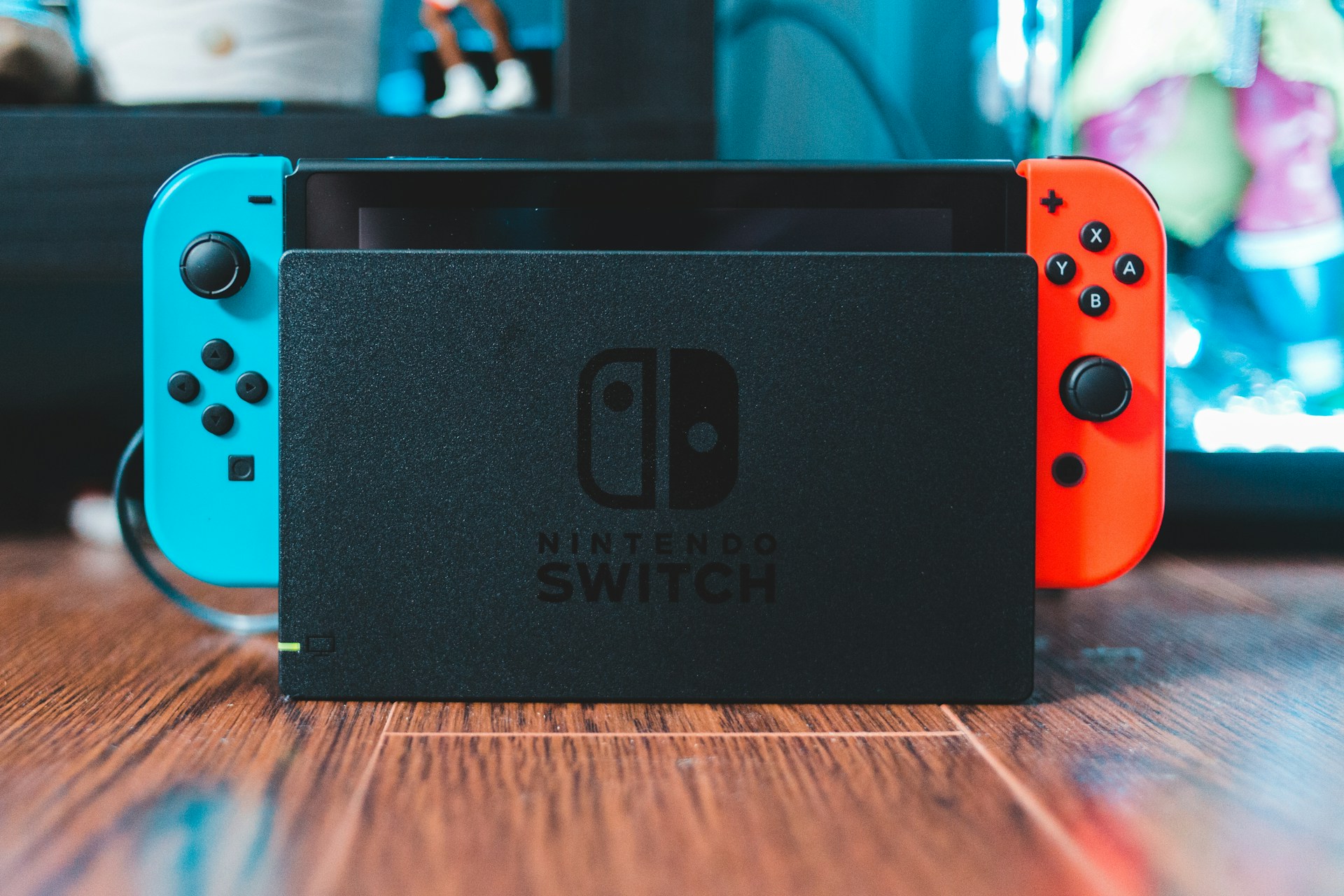 Nintendo Switch console met Joy-Con controllers